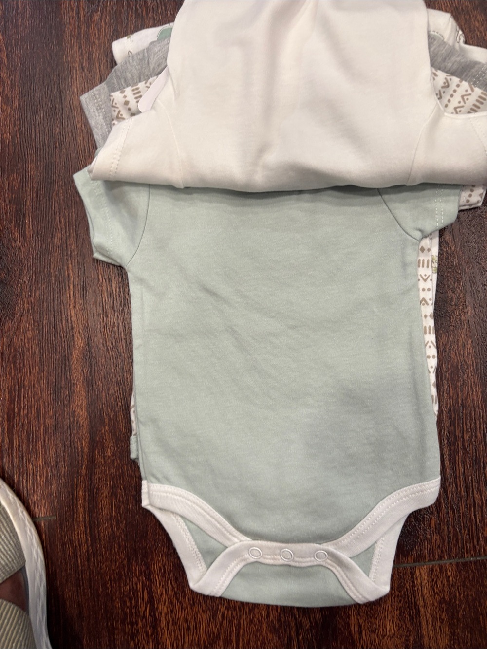Baby 'I Love My Family' Short-Sleeve One-Piece Bodysuit - White & Gray - Picture 5 of 11